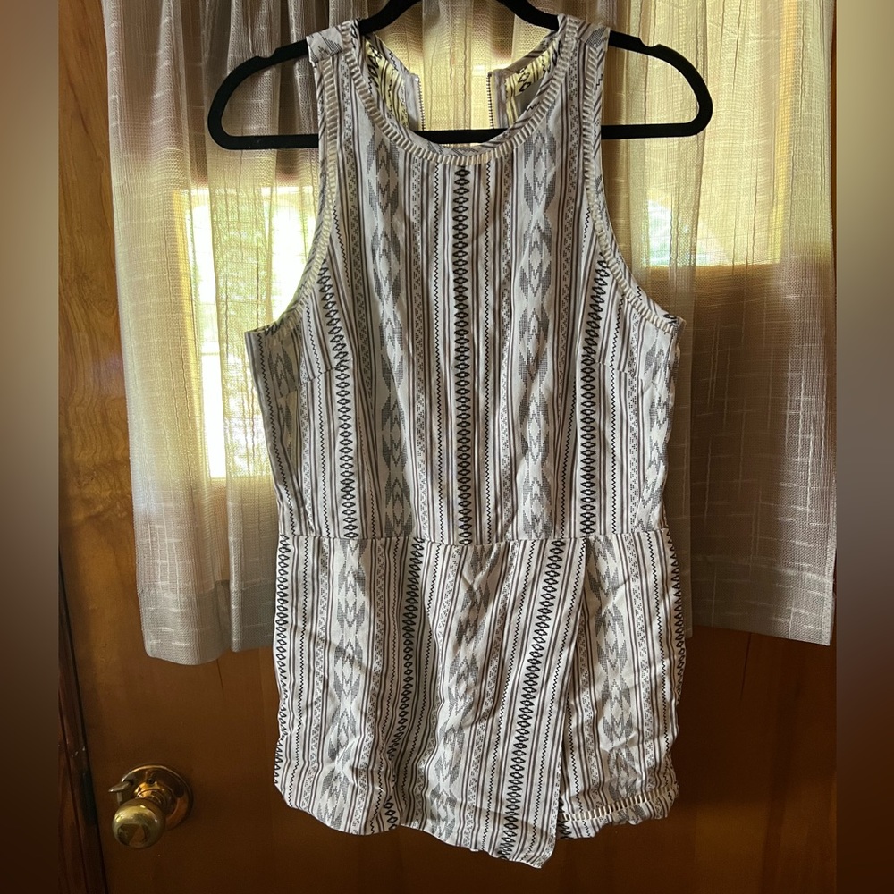 NWT Women’s Skort Romper Size L